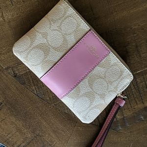 Coach wristlet NWOT
